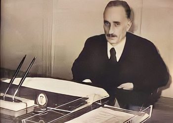 پێویستبوو شەڕ نەكەین شەڕمان كرد، كە پێویست بوو شەڕ بكەین، شەڕمان نەكرد